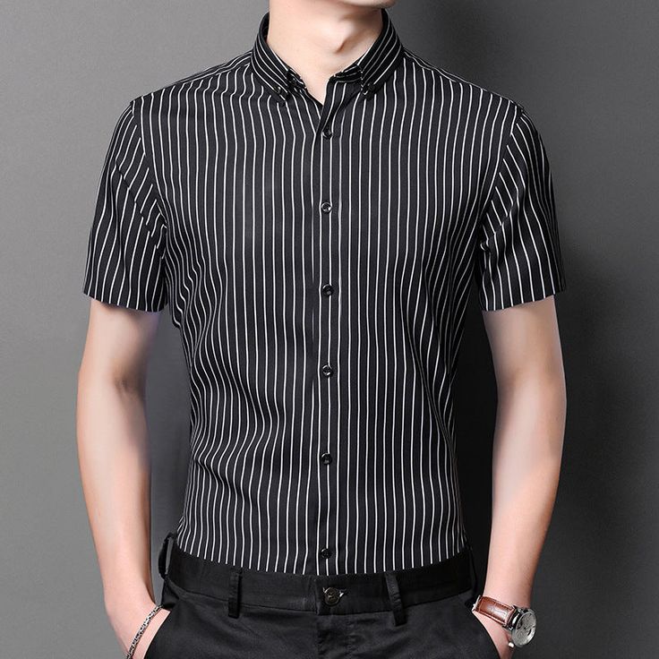 Black short-sleeved shirts