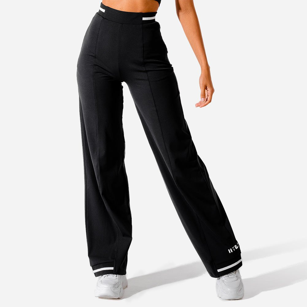 black pants women