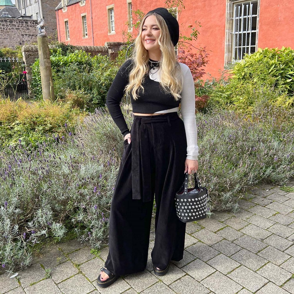 black wide leg pants